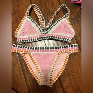 bali chic pink crochet bikini size medium top size large bottom